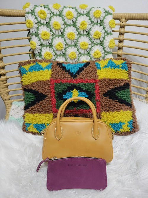 Perfect Little Pop of Color - customer review photo