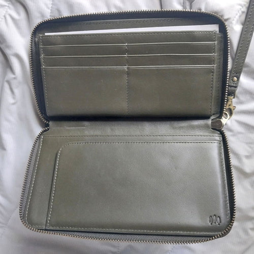 A little too full with my phone - customer review photo