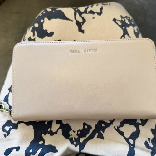 Classic Workhorse Pocketbook / Wristlet - customer review photo