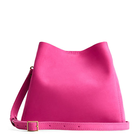 Royalty | Symmetrical bucket bag with latch closure and removable crossbody strap
