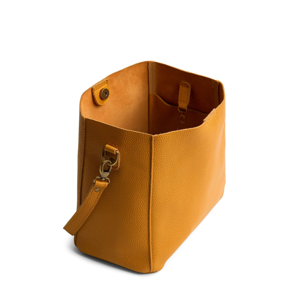 Sunshine | Symmetrical bucket bag with latch closure and removable crossbody strap