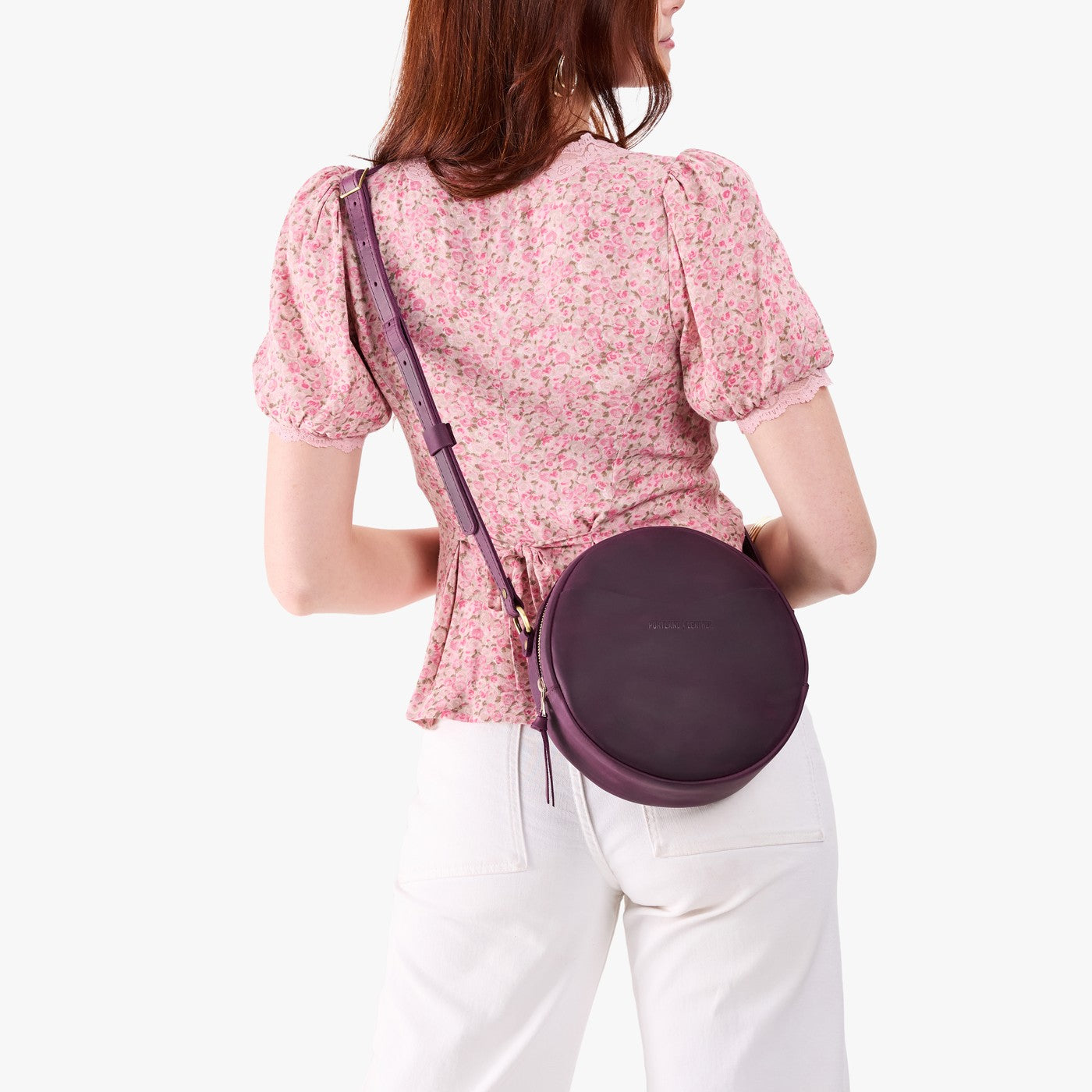 Larkspur*Large | Circle shaped crossbody bag with top zipper