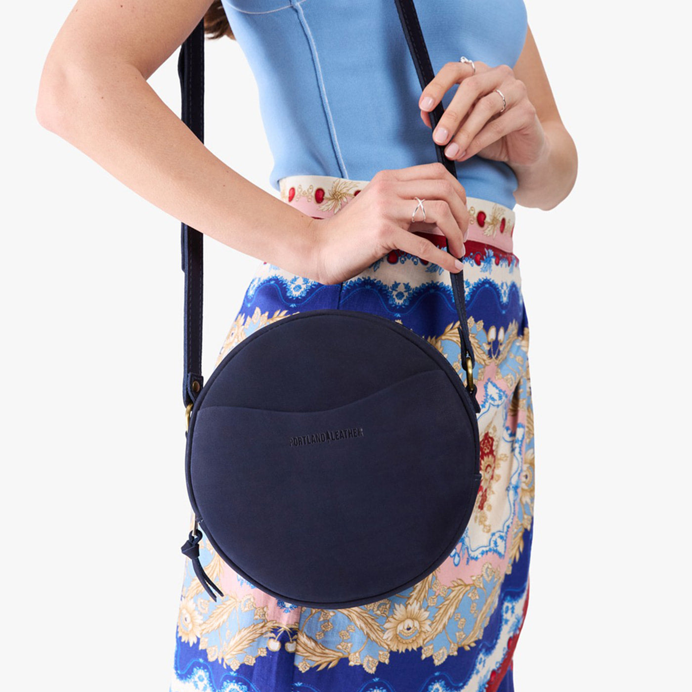 Velvet Blue*Large | Circle shaped crossbody bag with top zipper