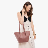 Sunkissed Large | Model carrying wide bucket shaped tote bag with matching leather handles
