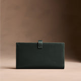 Regent Green Large | Leather bifold wallet with a strap and bar closure