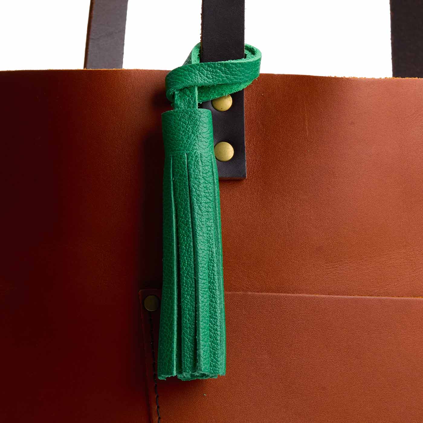 Jolly Green*Large | Fringed leather tassel with leather loop