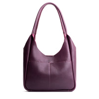 Plum*Large | U-shaped, flat-bottomed leather shoulder bag with two outside pockets