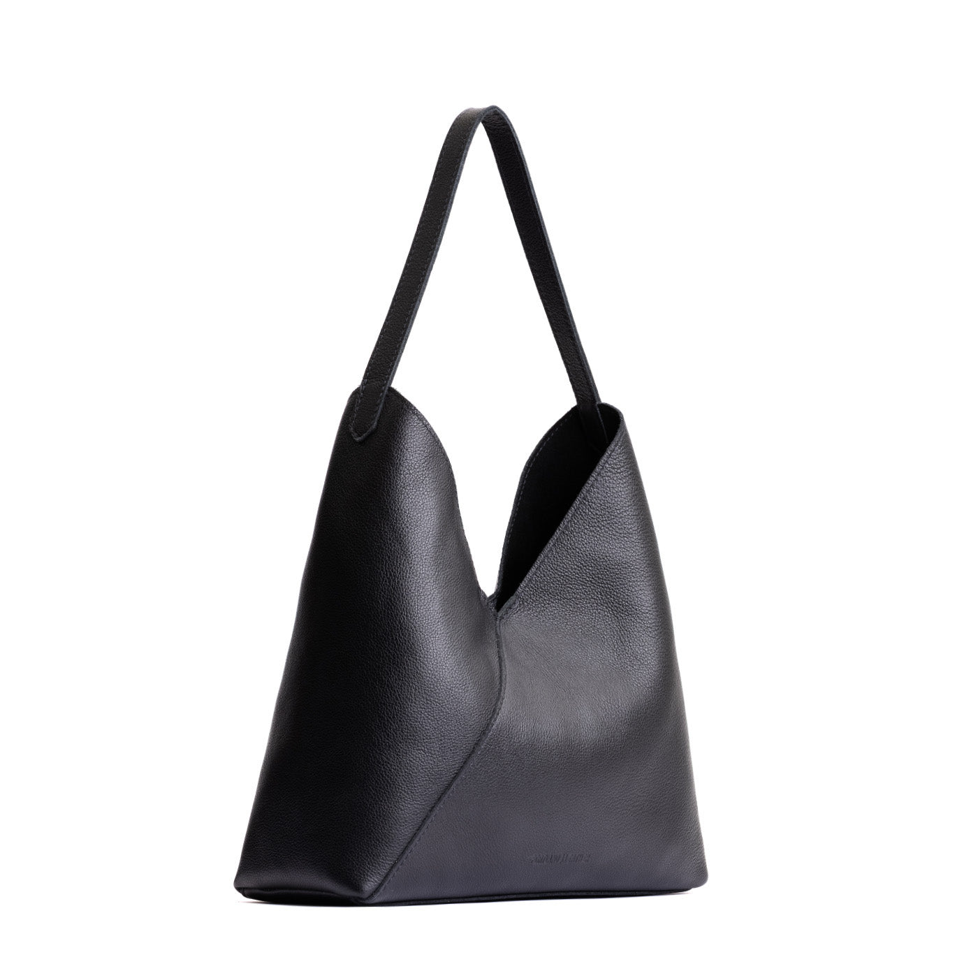 Pebbled--black*Oversized | Large shoulder bag with magnetic snap closure