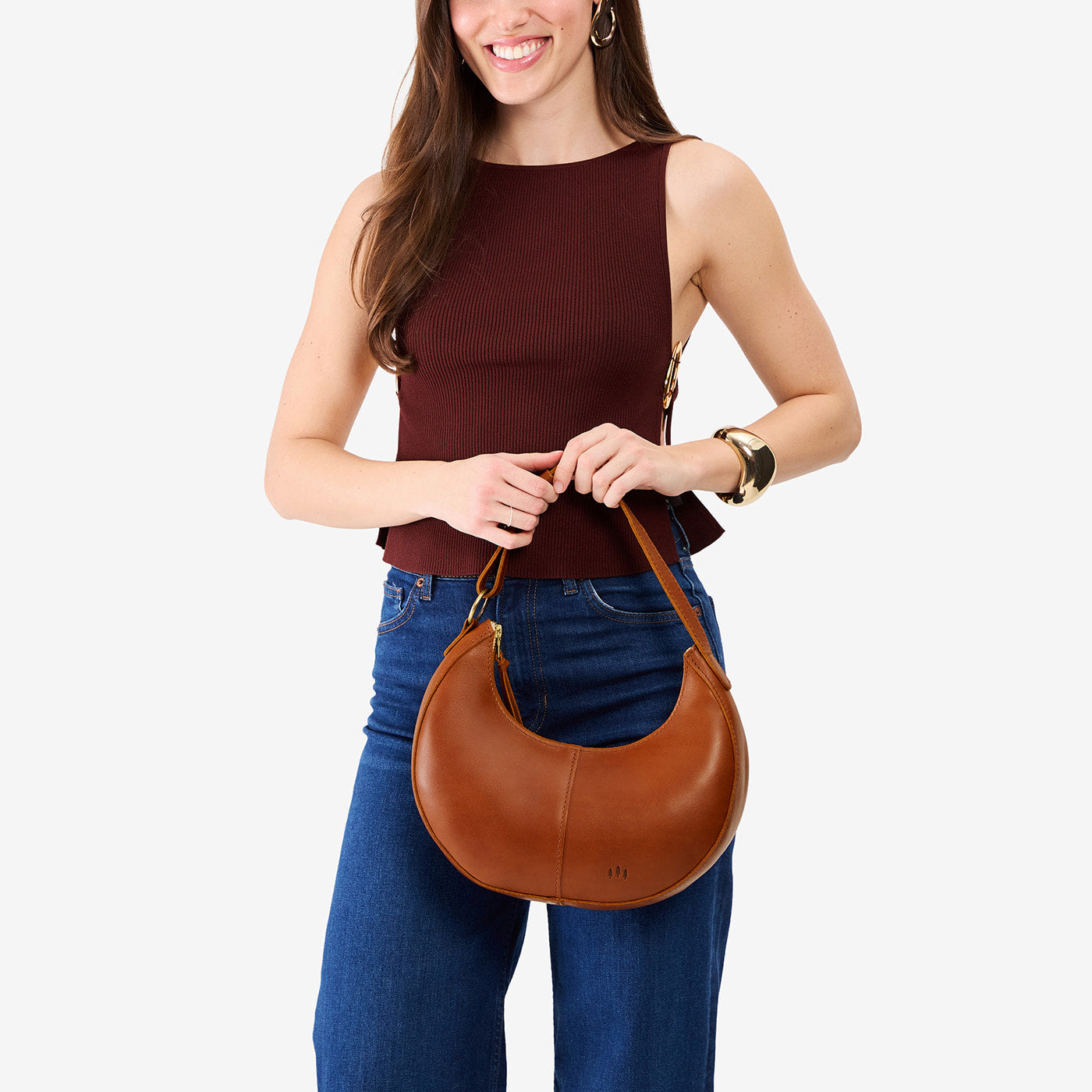 Honey*Classic | Crescent shaped shoulder bag with zipper closure and adjustable strap