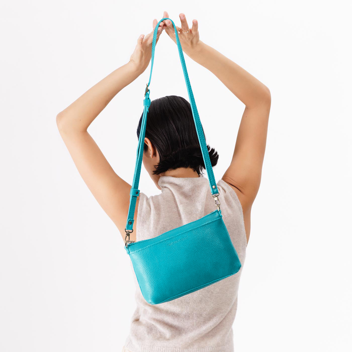 Baja*Classic | Zip top petite crossbody bag with detachable strap