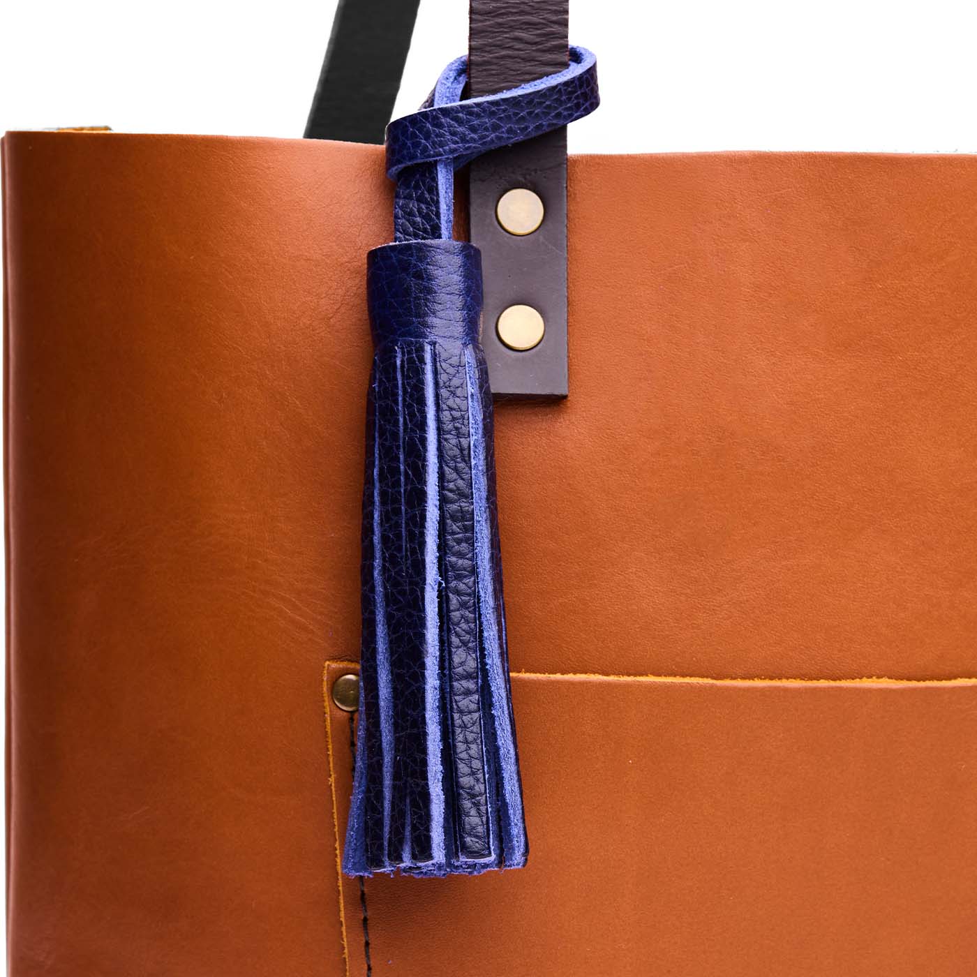 Cobalt*Classic | Fringed leather tassel with leather loop